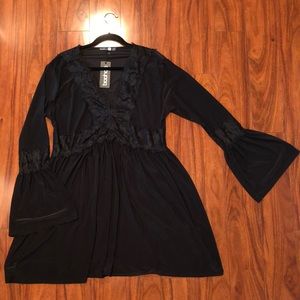NWT Boohoo Stretchy Lace Dress